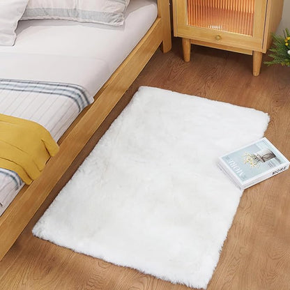 Ghouse Ultra Soft Faux Rabbit Fur Rug 2x3, Machine Washable Area Rugs for Bedroom Fluffy Rugs for Living Room, no-Shedding Carpet Sheepskin Rug White