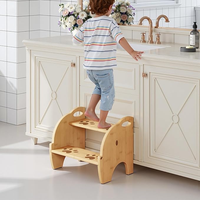 HOOBRO Wooden Toddler Step Stool for Kids, Two Step Stools with Handles and Safety Non-Slip Pads, Bamboo Step Stool for Sink, Bathroom, Kitchen, Bedroom, Easy to Move, Natural YL21JD01