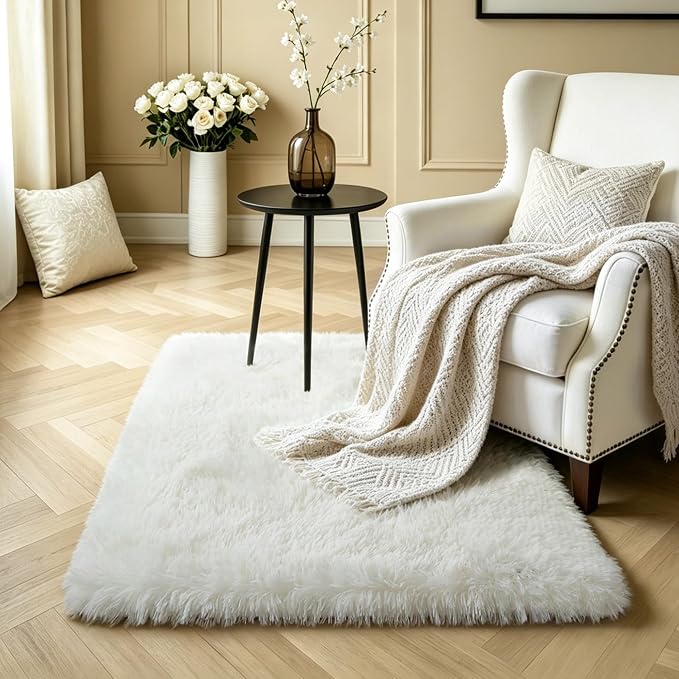 KCHOWUA Cream White Fluffy Area Rug